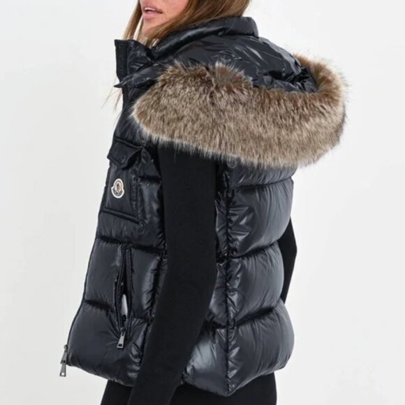 Moncler Down Balabio Hooded Puffer Down Vest in Black Sz 1 - Picture 4 of 7